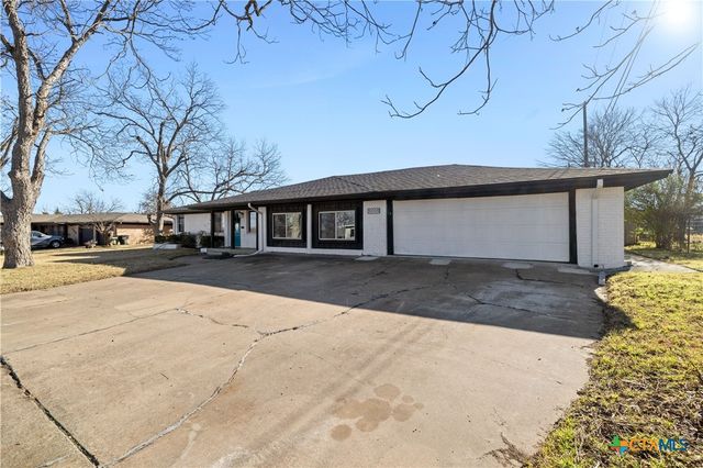 2005 E Avenue I, Temple, TX 76501