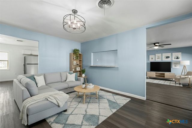 2005 E Avenue I, Temple, TX 76501