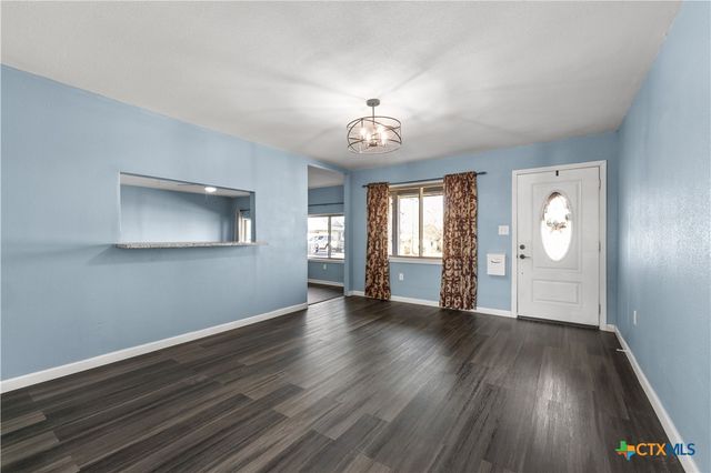 2005 E Avenue I, Temple, TX 76501