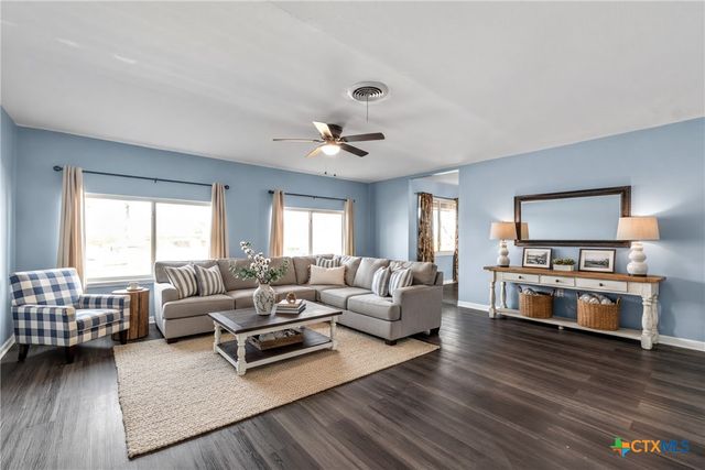 2005 E Avenue I, Temple, TX 76501