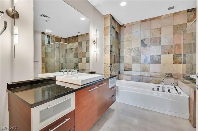 900 Las Vegas Boulevard 1403, Las Vegas, NV 89101