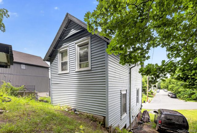 17 East Street, Beacon, NY 12508