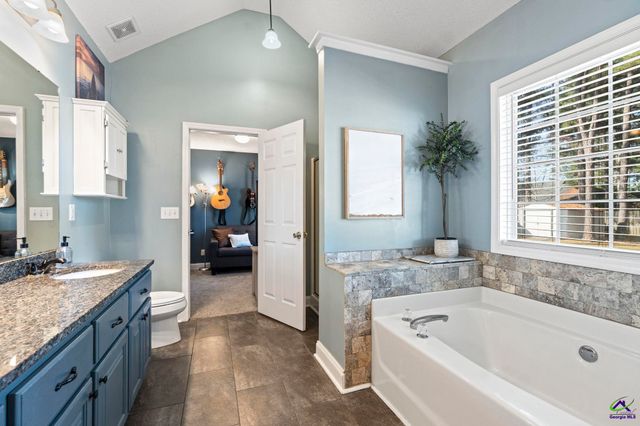 218 Ellicott Dr, Warner Robins, GA 31088