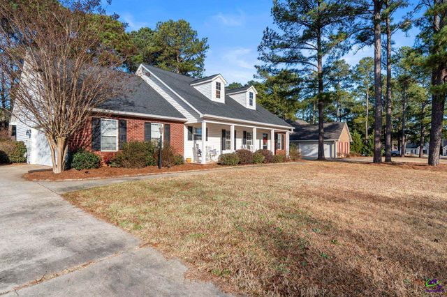 218 Ellicott Dr, Warner Robins, GA 31088