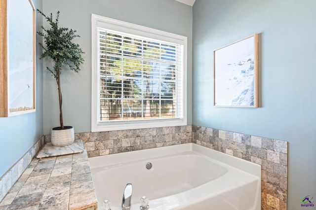 218 Ellicott Dr, Warner Robins, GA 31088