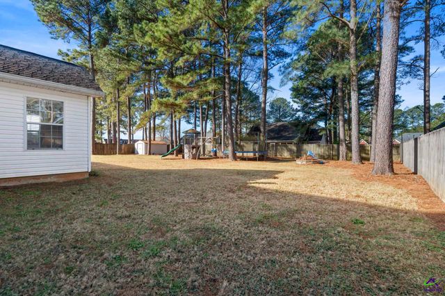 218 Ellicott Dr, Warner Robins, GA 31088