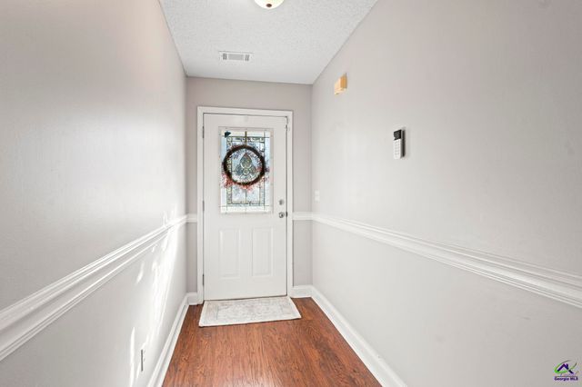 218 Ellicott Dr, Warner Robins, GA 31088