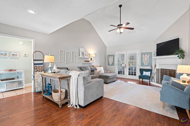 218 Ellicott Dr, Warner Robins, GA 31088