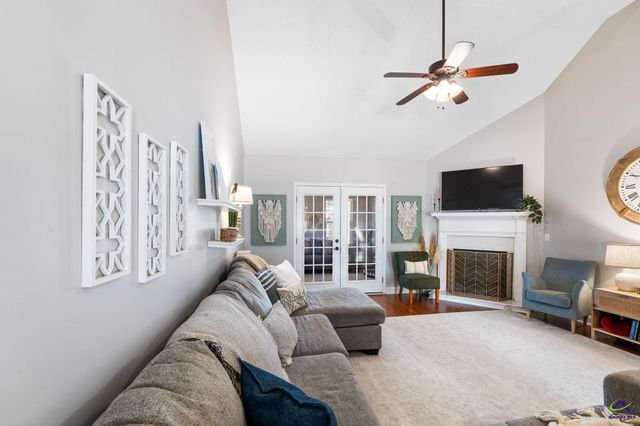 218 Ellicott Dr, Warner Robins, GA 31088