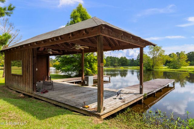 5550 Springridge Road, Raymond, MS 39154