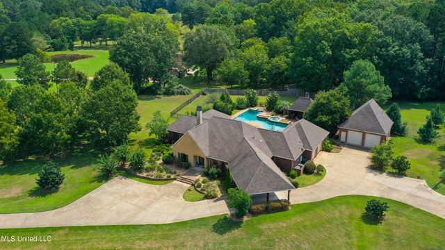 5550 Springridge Road, Raymond, MS 39154