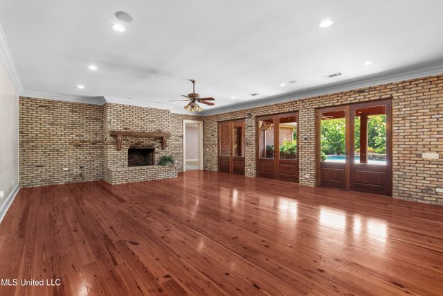 5550 Springridge Road, Raymond, MS 39154