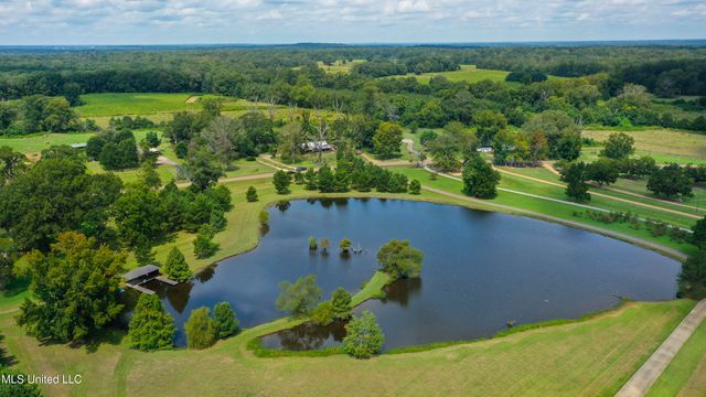 5550 Springridge Road, Raymond, MS 39154