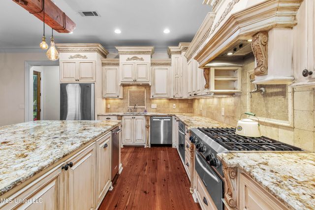5550 Springridge Road, Raymond, MS 39154