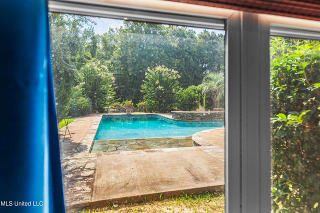 5550 Springridge Road, Raymond, MS 39154