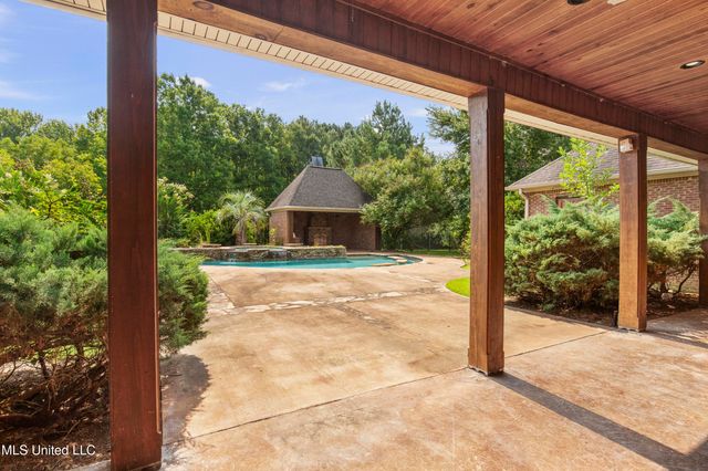 5550 Springridge Road, Raymond, MS 39154