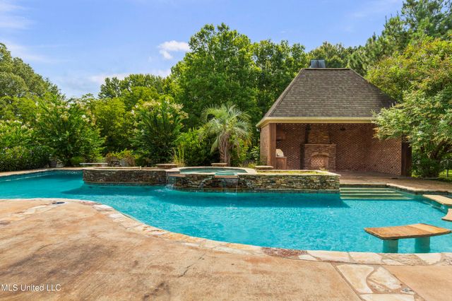5550 Springridge Road, Raymond, MS 39154