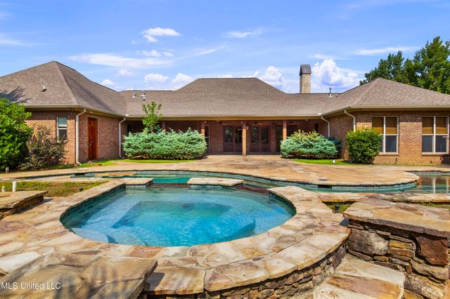 5550 Springridge Road, Raymond, MS 39154