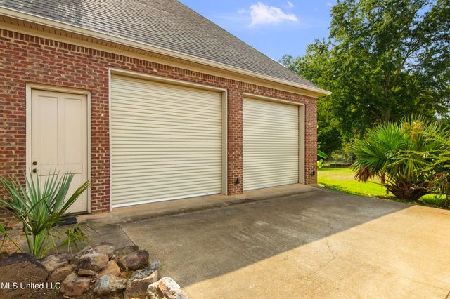 5550 Springridge Road, Raymond, MS 39154
