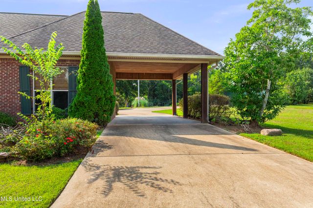 5550 Springridge Road, Raymond, MS 39154