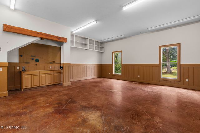 5550 Springridge Road, Raymond, MS 39154