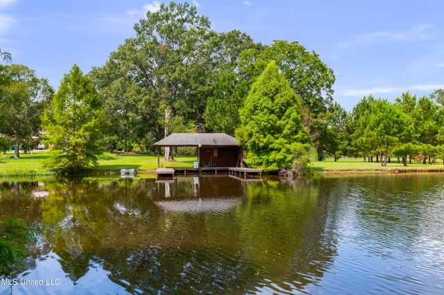 5550 Springridge Road, Raymond, MS 39154