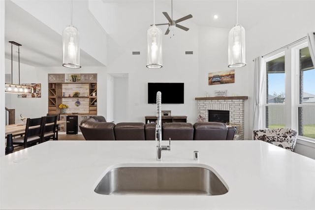 515 Landon Way, Northlake, TX 76247