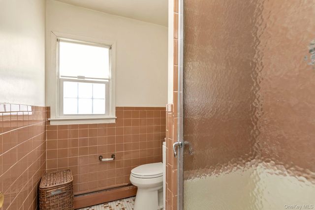 2538 Bradley Court, Merrick, NY 11566