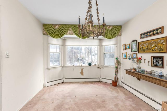 2538 Bradley Court, Merrick, NY 11566