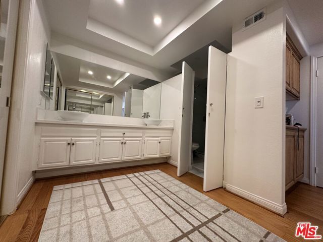 2846 Angelo Drive, Los Angeles, CA 90077