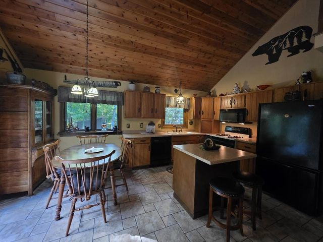 N3940 FOREST DRIVE, Hancock, WI 54943
