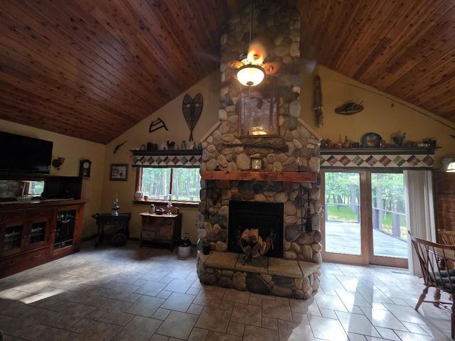 N3940 FOREST DRIVE, Hancock, WI 54943