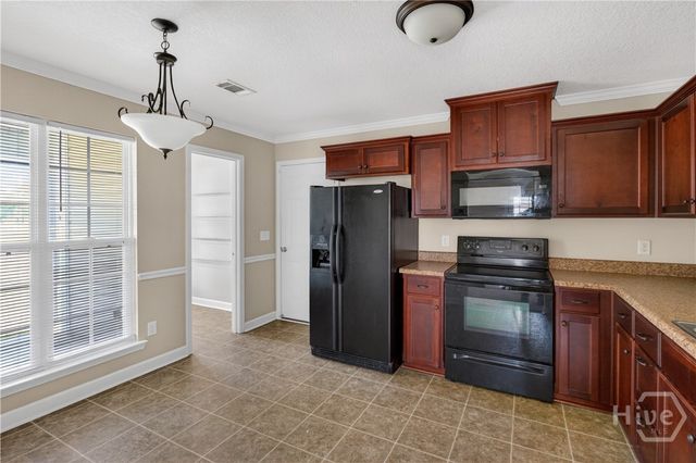 233 Augusta Way, Hinesville, GA 31313