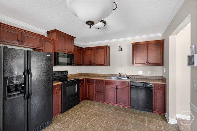 233 Augusta Way, Hinesville, GA 31313