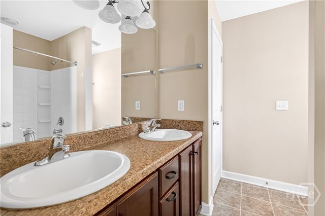 233 Augusta Way, Hinesville, GA 31313