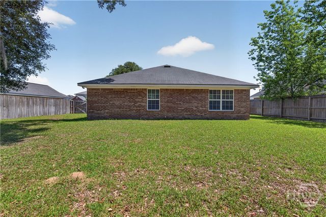 233 Augusta Way, Hinesville, GA 31313