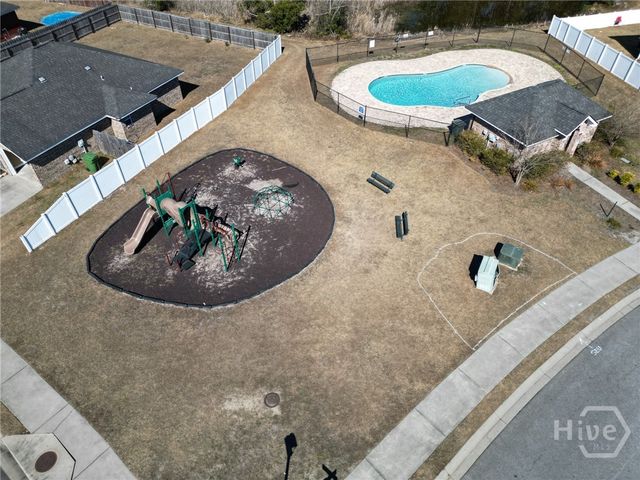 233 Augusta Way, Hinesville, GA 31313