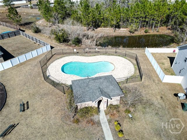 233 Augusta Way, Hinesville, GA 31313