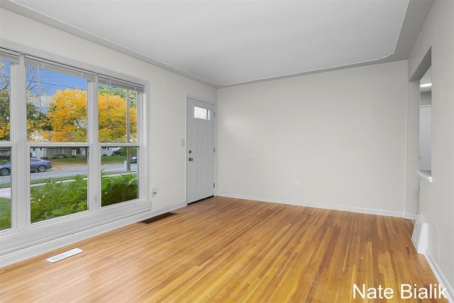 4282 Flamingo Avenue, Wyoming, MI 49509