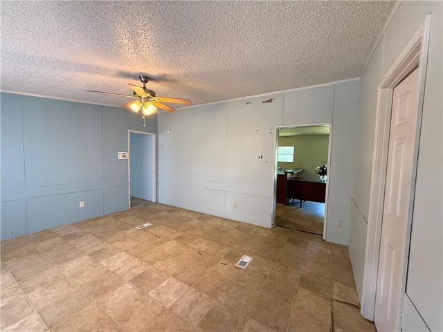 240 Professional Court, Dallas, GA 30132