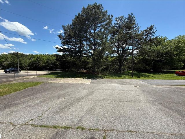 240 Professional Court, Dallas, GA 30132