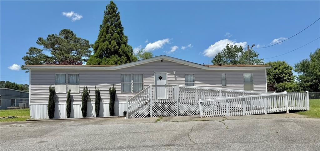 240 Professional Court, Dallas, GA 30132
