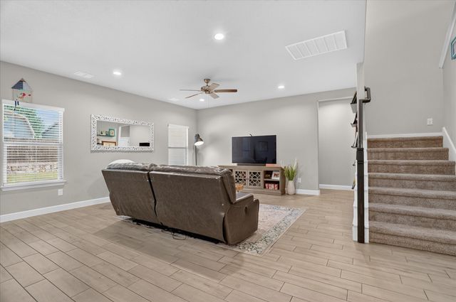 1425 Bennett Drive, Burleson, TX 76028