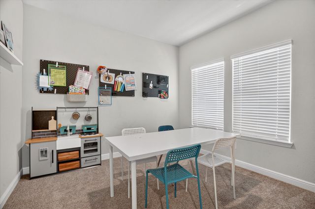 1425 Bennett Drive, Burleson, TX 76028