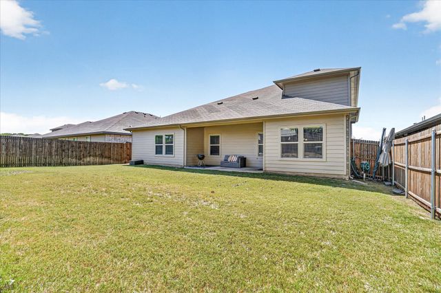 1425 Bennett Drive, Burleson, TX 76028