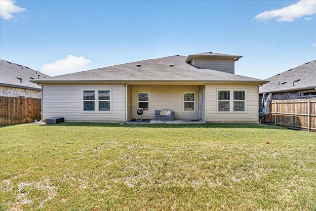 1425 Bennett Drive, Burleson, TX 76028