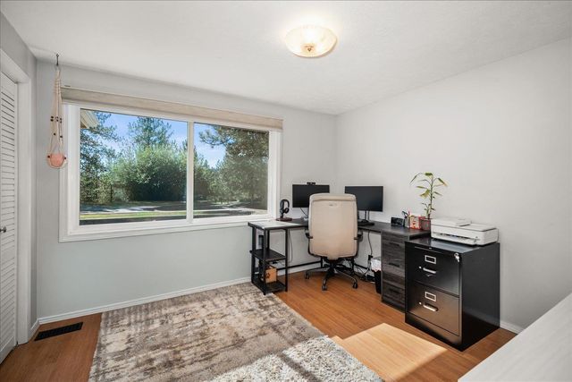 16220 N Dalton Rd, Spokane, WA 99208