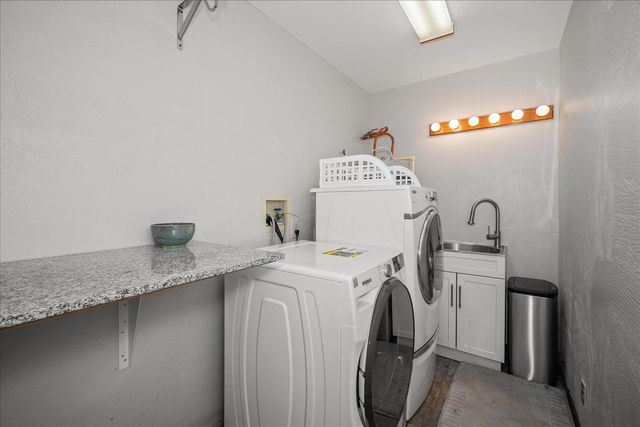 16220 N Dalton Rd, Spokane, WA 99208