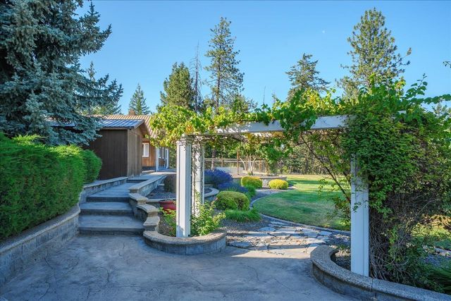 16220 N Dalton Rd, Spokane, WA 99208