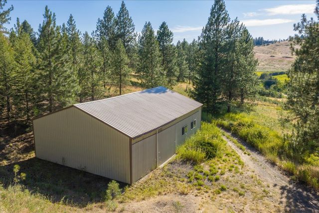 16220 N Dalton Rd, Spokane, WA 99208